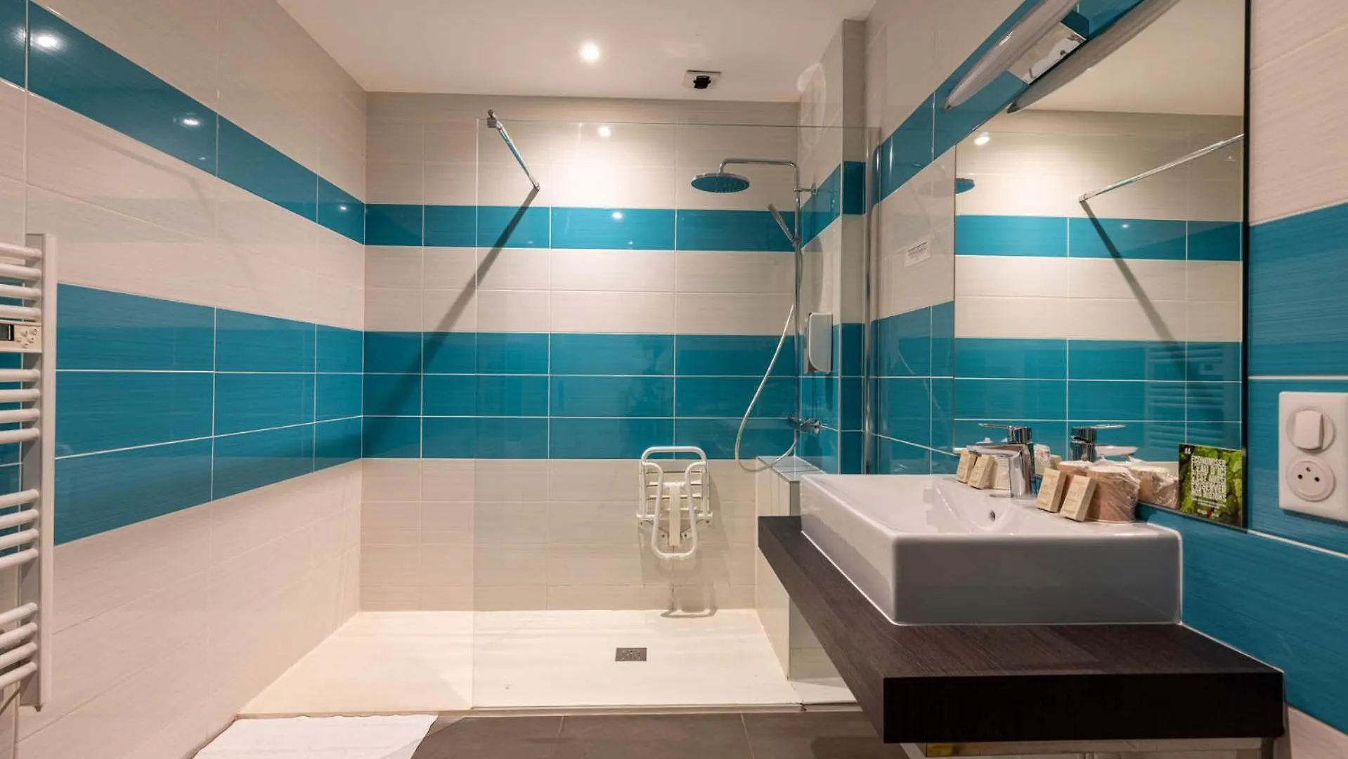 קז'אר Hotel La Segaliere Spa Bar